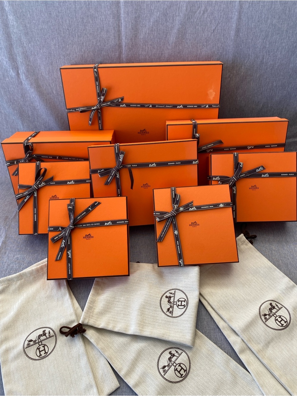 Authentic SAINT LAURENT | Bag Bootie Box with Tissue Gift Decoration Storage - Picture 11 of 16